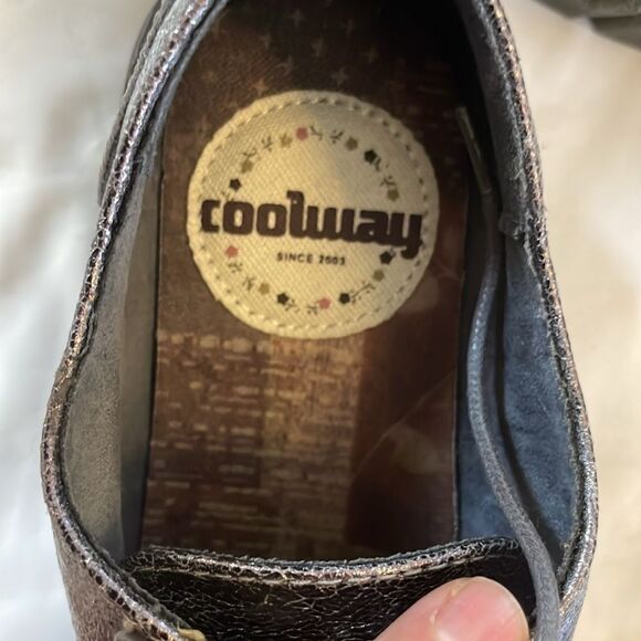COOLWAY PEWTER LACE OXFORDS. NEW IN BOX - Picture 6 of 8